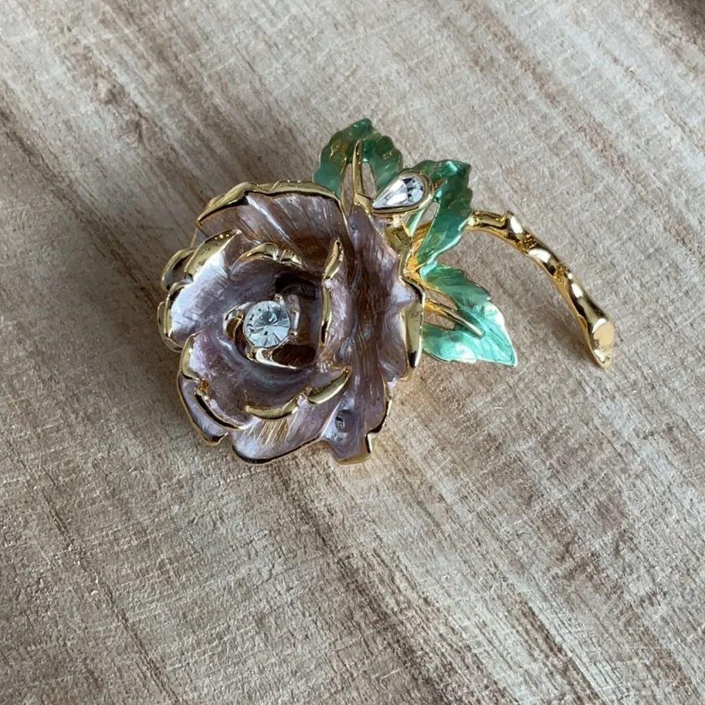 Princess Diana English Rose Pin/Brooch - Picture 11 of 12